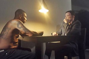 Roberto Cabrini entrevista Pedrinho Matador no Conexão Repórter - Portal Área VIP