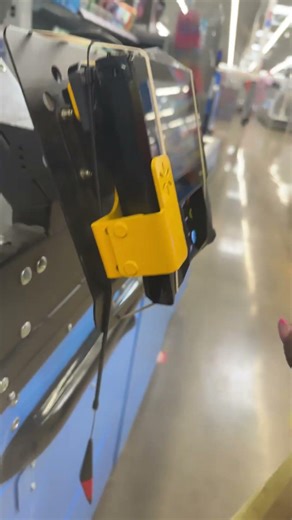 Watch out they put rubber bands on they things so u don’t take em they take ur card pin