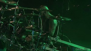 Disturbed - Droppin' Plates [Live From The Take Back Your Life Tour] Watch here: https://metal-rock-punk-news.blogspot.com/2023/10/disturbed-droppin-plates-live-from-take.html | Metal Rock Punk News