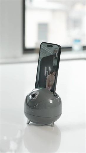 STAR TRACKER dual axis #gimbal is nearly magic✨🪄 Equipped with AI face tracking and next-generation #gesturerecognition, it’s the perfect product for the new generation of content creators🖤 🔗 in bio to get yours in white, grey or pink | Glamcor Professional