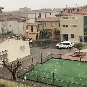 42K views · 994 reactions | CARCASSONNE ❄️ 250m Autre image pour les sceptiques  lor.amor.design | Météo Pyrénées | Facebook