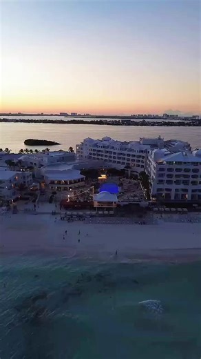 So many emotions in one place: Sunscape Cancún Resort & SPA. 😮💫 . Tantas emociones en un solo lugar: Sunscape Cancún Resort & SPA. 😮💫 . #SunscapeCancun #Hyatt #WorldOfHyatt #HyattInclusiveCollection #Travel #Cancun #Allinclusive #Hotel #Drone #View | Sunscape Cancun