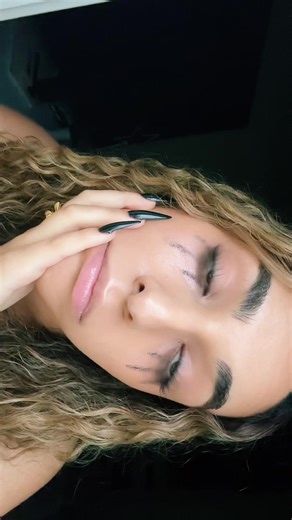 Morph The Goddess (@morph.the.goddess)’s videos with Lavender Haze - Taylor Swift