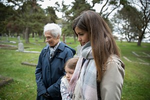 Comforting Bible Verses to Help You Grieve the Death of a Loved One