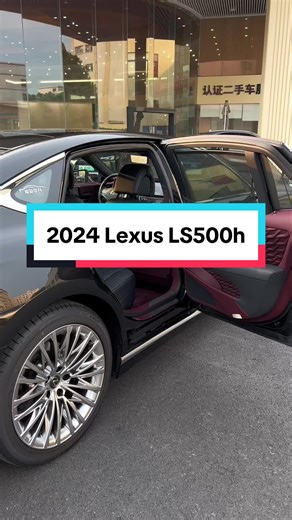 Luxurious 2024 Lexus LS500h - Interior & Exterior Showcase