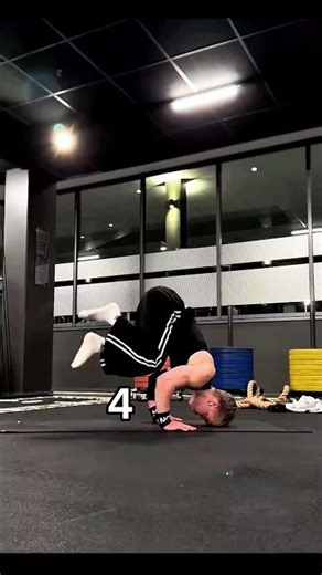 try this easy simple hendstand steps 📈