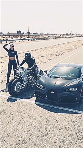 Dodge Tomahawk vs Bugatti 🏁🔥 #Bugatti #Shorts