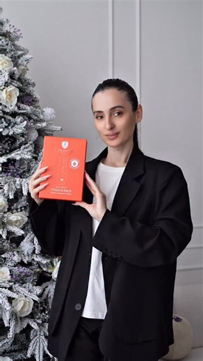 Anna Anuka on Instagram: "Lately my skin is all about that healthy glow it I am obsessed with the Revo Collagen Jelly together with the Face Genie Such a perfect combo for smooth radiant skin Face Genie is now 64% off on their website Shop here https:///vnta.com/lv_feidbtJyWQUDREkeCy https://lvnta.com/lv_251DU11V2RiwutrhHE Also check the links in my bio @revomadic #grwm #skincare #RevoHolidayDeals #CyberMondaySale #WellnessDeals"