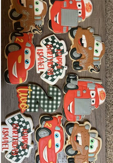 Cars cookies, set completo 🫶🏻❤️ #cars #decoratedcookies #cookieartist #carscookies #sugarcookies