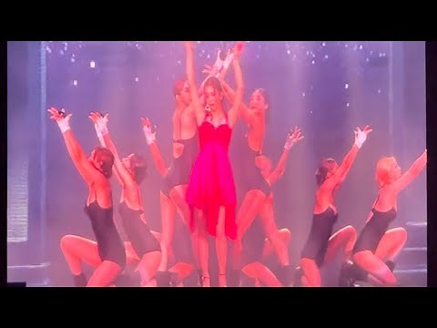BLACKPINK JISOO “Flower” live performance in Tokyo Dome Day2