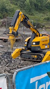 Really enjoyed my few days with Brokk Ireland and Watching them in action was fascinating for a man that loves plant and doing damage😂😂. Thank you to everyone for calling in for a chat and we will be releasing the winners of the training course during the week. Watch this space . #makingbigbank #davidcuddy #ireland #laois #thewoodfromthetreespodcast #irishlogger #cut2lenghtlogging #Brokk | DAVID CUDDY