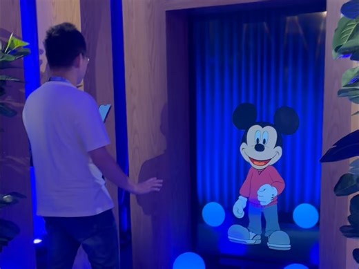 我在D23跟米老鼠现场对话了！