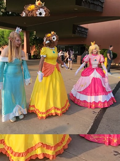 Exploring Left-Handed Traits through Cosplay