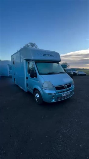 Alexanders York coach built 3.5t! This box is offered at a price of £2950 as she has some cosmetics and signs of use! But still a strong box and made by one of the best, full wall lay out with collapsible breast makes this box very safe, bright and open! Built on a 2004 Vauxhall Movano with 166,000 miles covered, 12 months MOT and a payload of around 1150 kilos. HORSE AREA: Fully reinforced Emergency size escape doors Fully rubber matted Steel floor Tinted slide windows with grills, Roof vent Fu