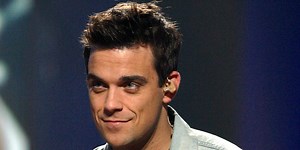 9 Times Robbie Williams Nailed Britpop Style