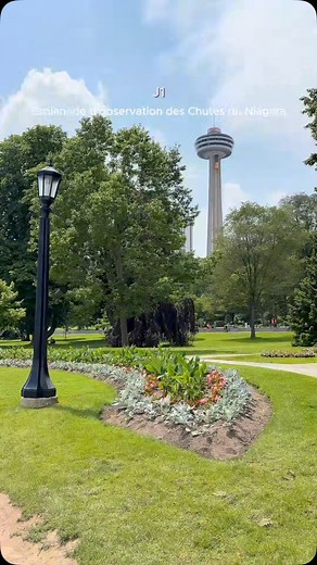 Notre itinéraire de 6 jours en Ontario, 2500 km d’aventures depuis Montréal 🚗 Voici les arrêts parfaits où passer la nuit : > Niagara Falls ou Niagara-on-the-Lake > Tobermory > Sauble Beach > Prince Edward County Enregistre ce post pour planifier ta prochaine escapade : cet itinéraire en Ontario vaut le détour ! #ontario #canada #roadtrip #escapade #exploreontario #voyage #voyagecanada | Onflexa2