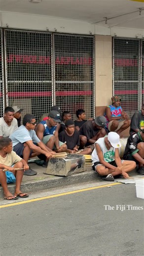 #FijiTimesNews | The “qe black qauia” crew entertain the crowd with a qiri kava for the new year at Butt Street this afternoon. #Fiji #FijiNews 🎥FANE LEDUA | The Fiji Times