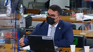 Diretora: ‘A Precisa não tem relação com Flávio Bolsonaro’