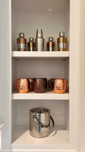 Every year the holiday season creeps up faster than we expect, and if you’re anything like me, it can go from joyful and festive to overwhelming and chaotic real quick. This year, let’s head into the holidays with less stress and more intention. Here’s how I’m getting organized—and how you can too: 1. Wrapping Supplies – Take inventory before you buy more. Check your stash of paper, bags, tissue, boxes, and tags. Organizing your gift wrap station now = smooth gift giving later. 2. Holiday Decor 