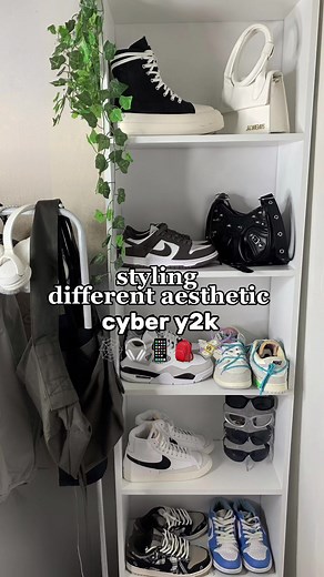 Cyber Y2K Inspired Outfit Ideas for Winter