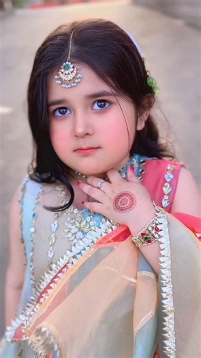 Riffat on Instagram: "💖💖"