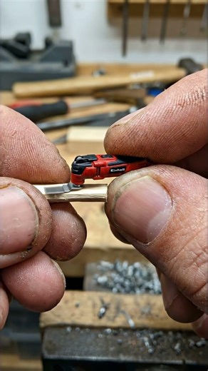 A EINHELL Mini Oscillating Multi-Tool That Acts Full-Size #minitools #einhell i