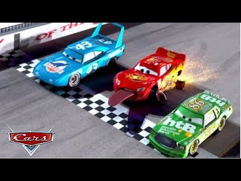 😧 Saetta perde le gomme | Pixar Cars | @DisneyJuniorIT