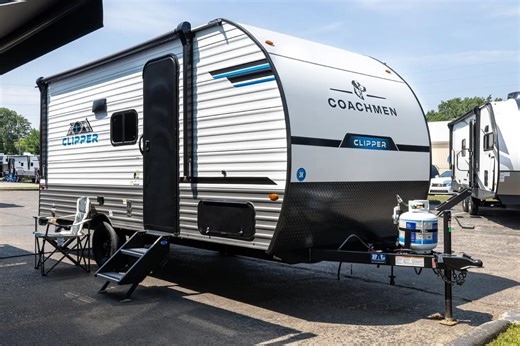 2026 17BH Clipper Travel Trailer Costs Just $13K, Letting Families Escape the City ASAP