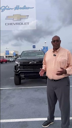 Lifted 2023 Silverado 1500. Looking for a Silverado.