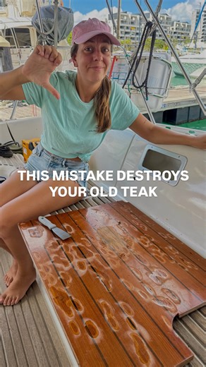 Noa 🇪🇸 & Joseph 🇩🇪 * Sailing Adventure * Sailing Tips & Tricks on Instagram: "Don’t make this mistake with old varnish on teak! 👉 If you sand and varnish only some areas, the finish won’t be uniform and you’ll end up with stains, color differences, and visible patches that can’t be hidden. Always remove the finish evenly using heat (not sanding). Fix the moisture first. ⚠️ If you refresh your varnish regularly and evenly, this problem is much less likely to occur. ⭐️Follow @sailing.marlin f