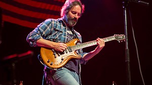 Neal Casal, Guitarist Who Worked With Willie Nelson, Shooter Jennings, Dead at 50