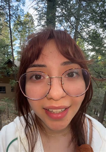 Seleste 🌞🧿 (@selestial.light)’s videos with Satie