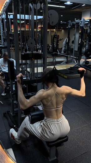 Do it #gymgirl #bodybuildergym #fitness