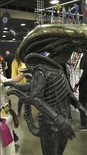 Alien Xenomorph Cosplay at #motorcitycomiccon #cosplay #alien #xenomorph #movie #cosplayers