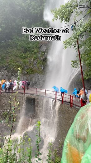 Live scenes from Kedarnath Today 🥵 Yatra Cancelled ❌ Land Sliding #kedarnath #heavyrain | The Indian Food Videos