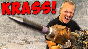 Ich befinde mich im Service Center von Zeppelin Rental in Weimar! Hier stehen Schulungen im Mittelpunkt, und es dreht sich alles um die vielfältigen Maschinen von Zeppelin. Im Service Center wird jede Facette der Maschinen eingehend geprüft, und niemand kennt sich besser damit aus als die engagierten Mitarbeiter vor Ort! Ich nehme euch mit auf eine informative Reise durch diesen Hub des Maschinen-Know-hows. #bauforum24 #zeppelin #baumaschinen #weimar #servicecenter #maschinen #elektrobaumaschine