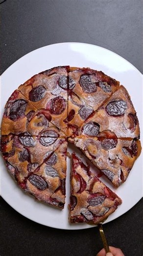 Zwetschgenkuchen mit Joghurt – Einfach, saftig & der perfekte Kuchen für die Zwetschgensaison 💜