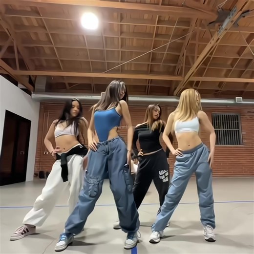 BACK OFF RELASE SOON OH MY GOD! @no na #fyp #fyppppppppppppppppppppppp #backoff #nona