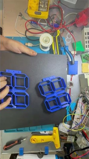 DIY RGB clock with smooth animations