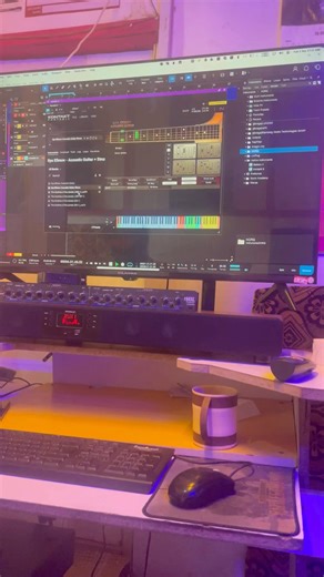 ‪@javaboysimba‬ creating beat with Nino producer