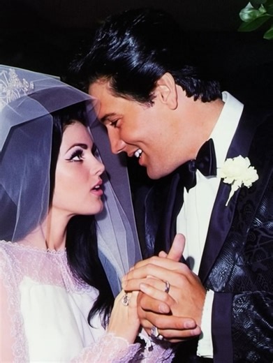 “From living doll to living legend” 💔💉 Priscilla Presley’s rare photos reveal the untold weight of being his perfect woman — from pills to keep up, to silence about his affairs. Today, her face tells a different story. See her now and decide for yourself… was it worth it? Full photo set in the comments 👇 | Interesting Stories