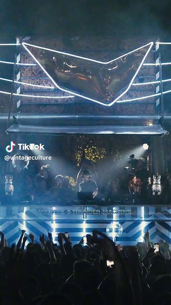 Vintage Thunder Machine - Goiânia