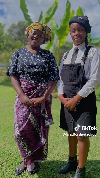 Discovering 70s Vintage Style at Bradford High