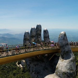 3.4M views · 21K reactions | How handy 駱 | Matador Network | Facebook