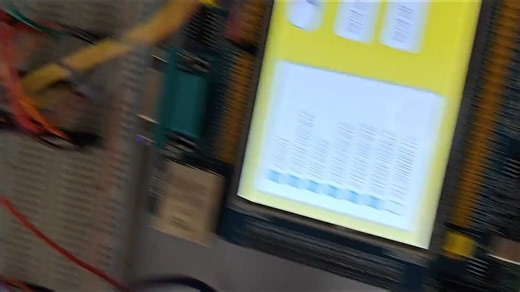 STM32+LVGL+多机通信 STM32+LVGL+多机通信，通信主机STM32F407，从机有AI8051、NRF、CW32、GD32、全志H5