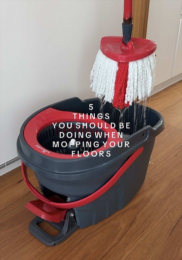 5 Essential Tips for Mopping Your Floors Effectively