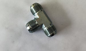 [Hot Item] America Carbon Steel Hydraulic Adapter Fitting Jic Male Tee Fitting Joint Connector