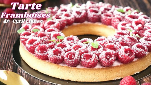 La Tarte Framboise façon Cyril Lignac et Benoit Couvrand 📺 La Recette en vidéo ici: https://www.youtube.com/watch?v=AET5cI9jwmM . 📝 La Recette sur le Blog ici: https://pastryfreak.fr/project/tarte-framboise/ . 🍰 Composition: ▪️Pâte Sucrée ▪️ Crème d'amande ▪️ Crème Mascarpone Framboise ▪️ Framboises fraîches . . ________________________ 📱MON EBOOK - 20 Recettes Signatures Exclusives https://pastryfreak.fr/ebook/ . 🎁 Un Carnet de 5 Recettes OFFERT https://urlz.fr/ij6l . 📖 MON NOUVEAU LIVRE 