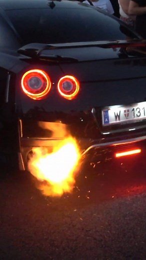 Nissan GT-R35 exhaust flames #enginesound #exhaustflames #nissangtr | Drift & Stunt Media
