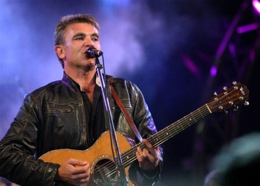 RIP: Afrikaans singer Theuns Jordaan loses battle with leukemia